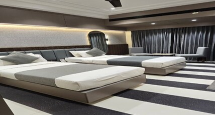 Hotel Paradise Room Type - Ac Palace Twin Bedded Room