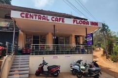 Flora Inn Gokarna