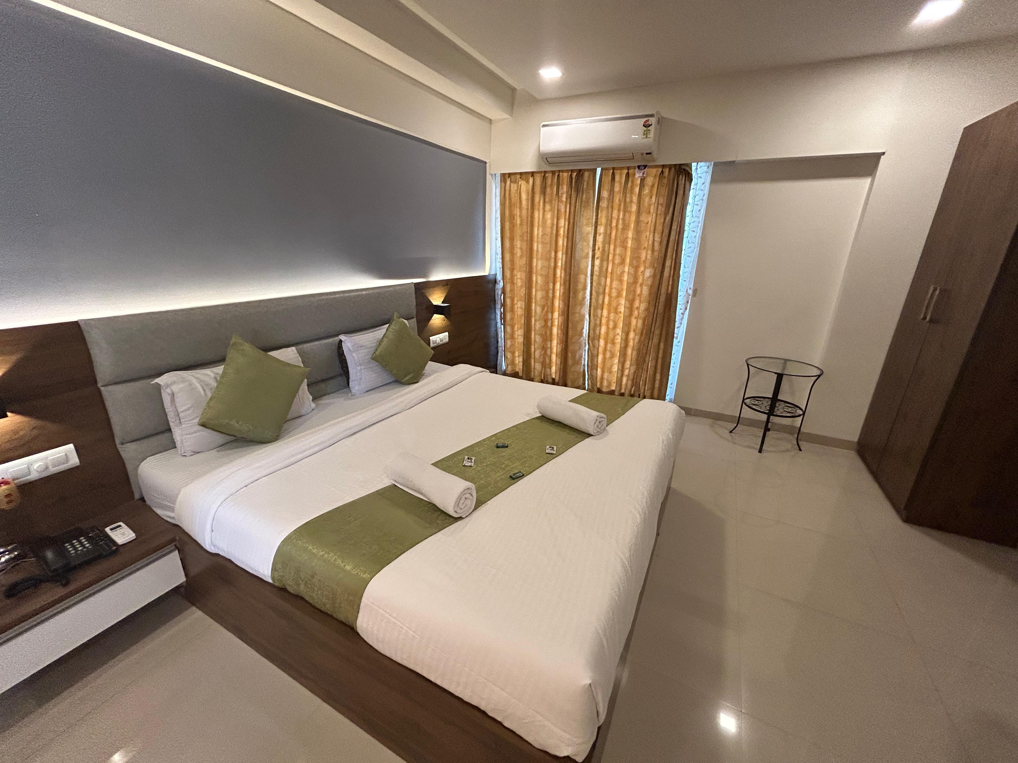 HOTEL HERAA INTERNATIONAL - Tap to explore photos