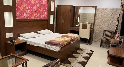 Hotel Natraj Bulandshahr Room Type - Super Deluxe