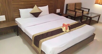 Hotel Tridev  Room Type - Premiere Room