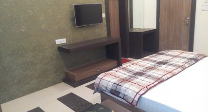 Shree Shyam Palace Room Type - LUXURY ROOM WITH SPECIAL SITTING ARRANGEMENT