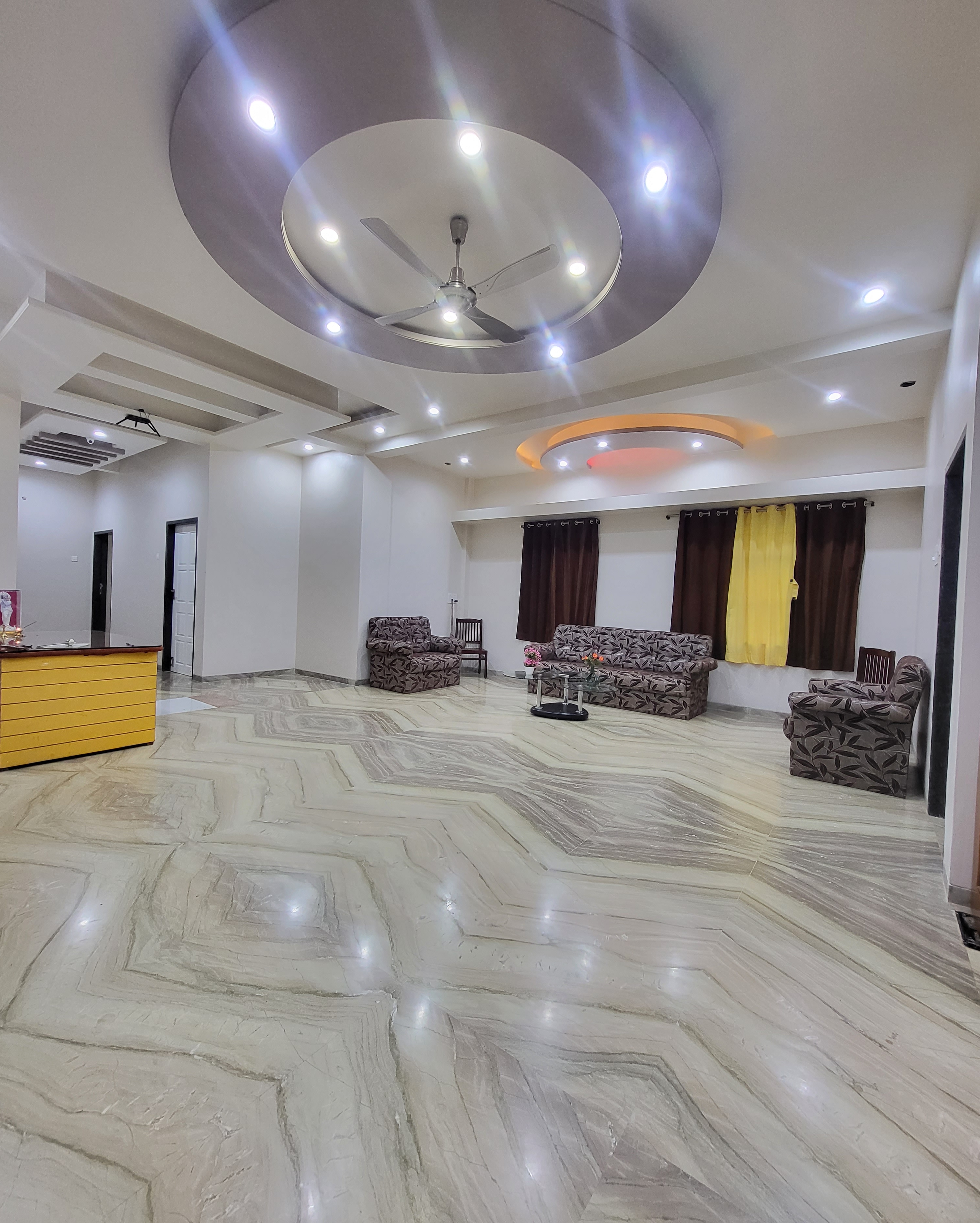 Silver Galaxy Resort - Tap to explore photos