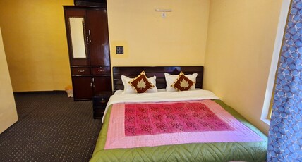 Little Paradise Kashmir Room Type - Deluxe Family Room with Mountain View