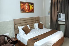 Hotel New Elite ( A Unit of PAHWA HOSPITALITY)