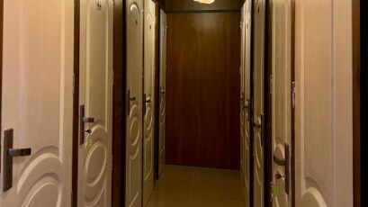 Cozy Rooms & Dormitory near KSRTC Stand Room Type - AC Dormitory