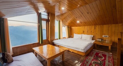 Oran Stays Shoja Room Type - Family Suite