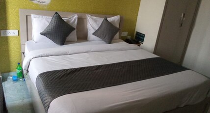 Shree Shyam Hotel By GRB Room Type - Deluxe Room