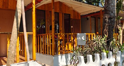 Rococo Pelton Beach Hut | Room & Restaurant Room Type - Budget Room