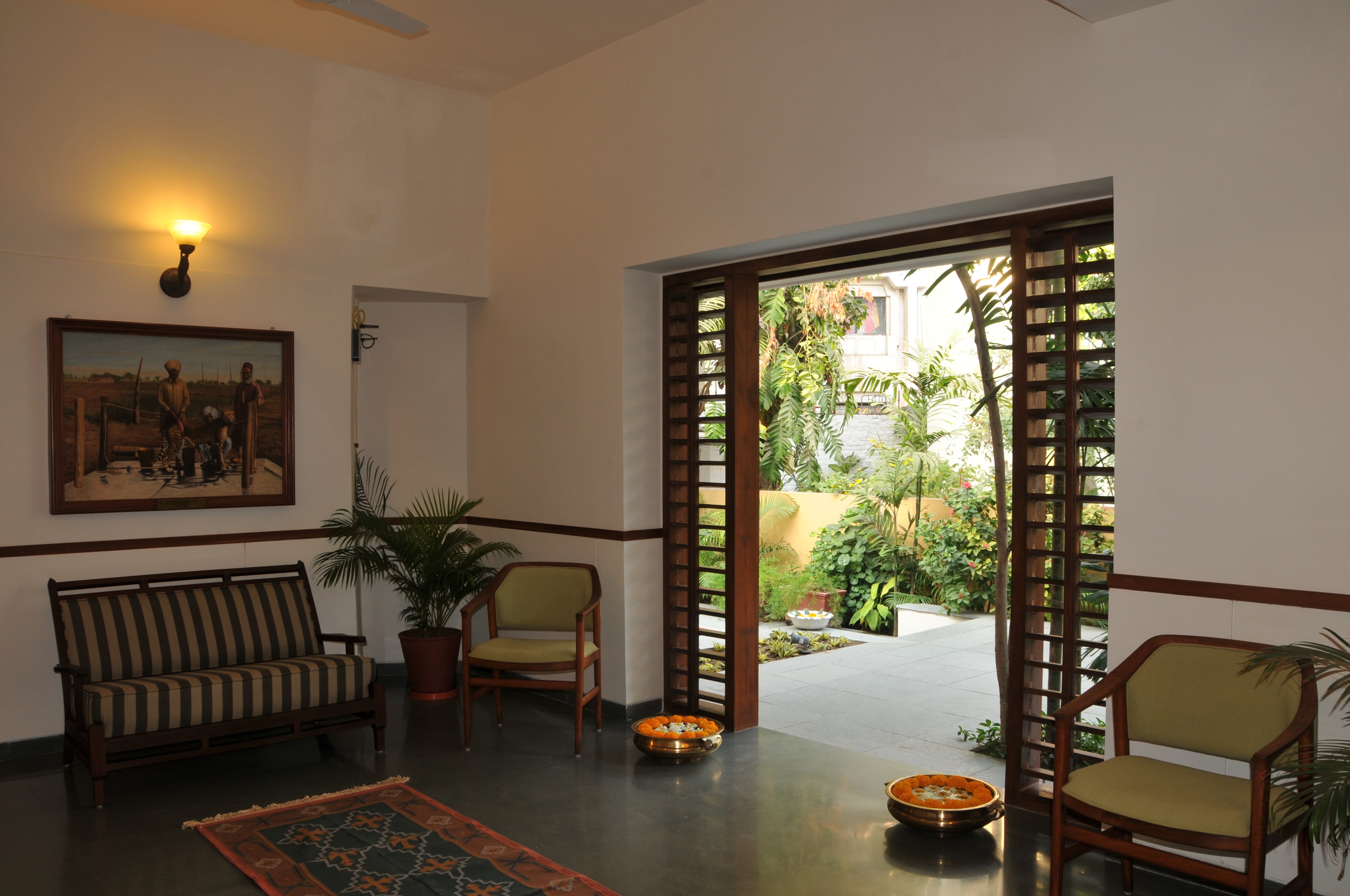 Uteliaa Homestay - Tap to explore photos