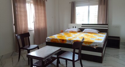 MAYA BANQUET HALL & GUEST HOUSE Room Type - DELUXE ROOM