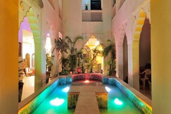 Jyoti Mahal A Heritage Luxury Hotel - Close to Connaught Place
