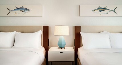 DoubleTree by Hilton Ocean City Oceanfront Room Type - 2QNS OCEANFRONT W BALCONY