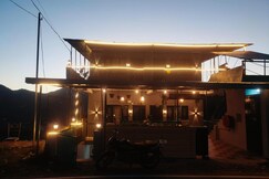 Hotel Kanishka Near Mukteshwar Dham