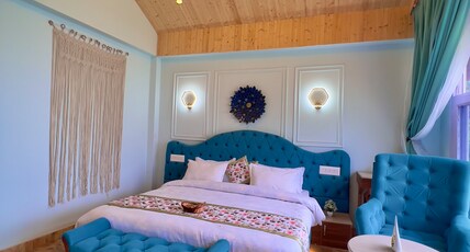 Palash by Loop Inn Room Type - Luxury Room with Jacuzzi and Pool