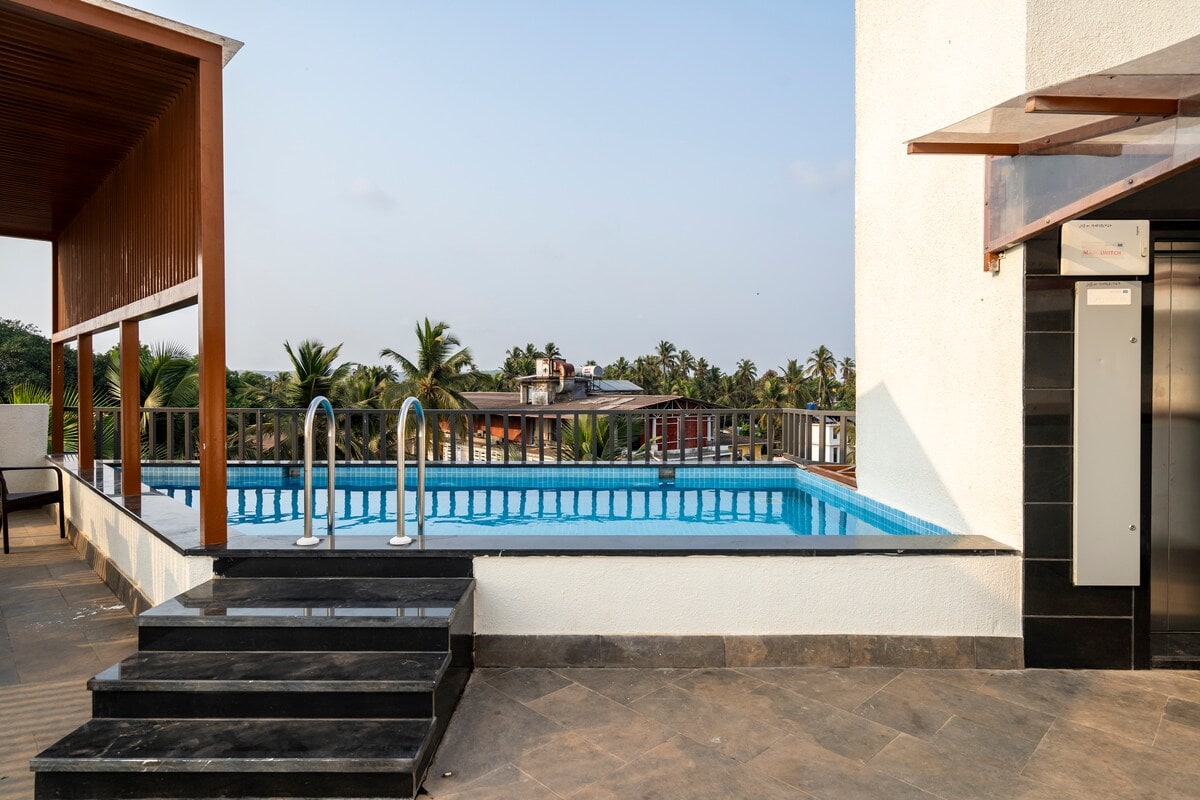 Goa Beach Casa Calangute Beach Pool Gym & Wi-Fi - Tap to explore photos