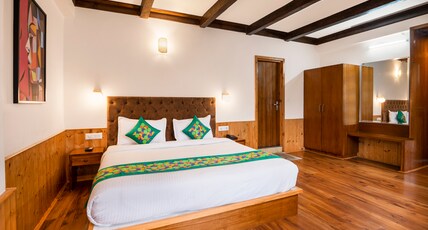 Treebo Premium Sattva With Mountain View Room Type - Superior Room with Sitting Area and Mountain View