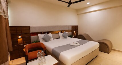 HOTEL THE AVANTA - HANSPURA Room Type - Premium 245 Club Sofa Room