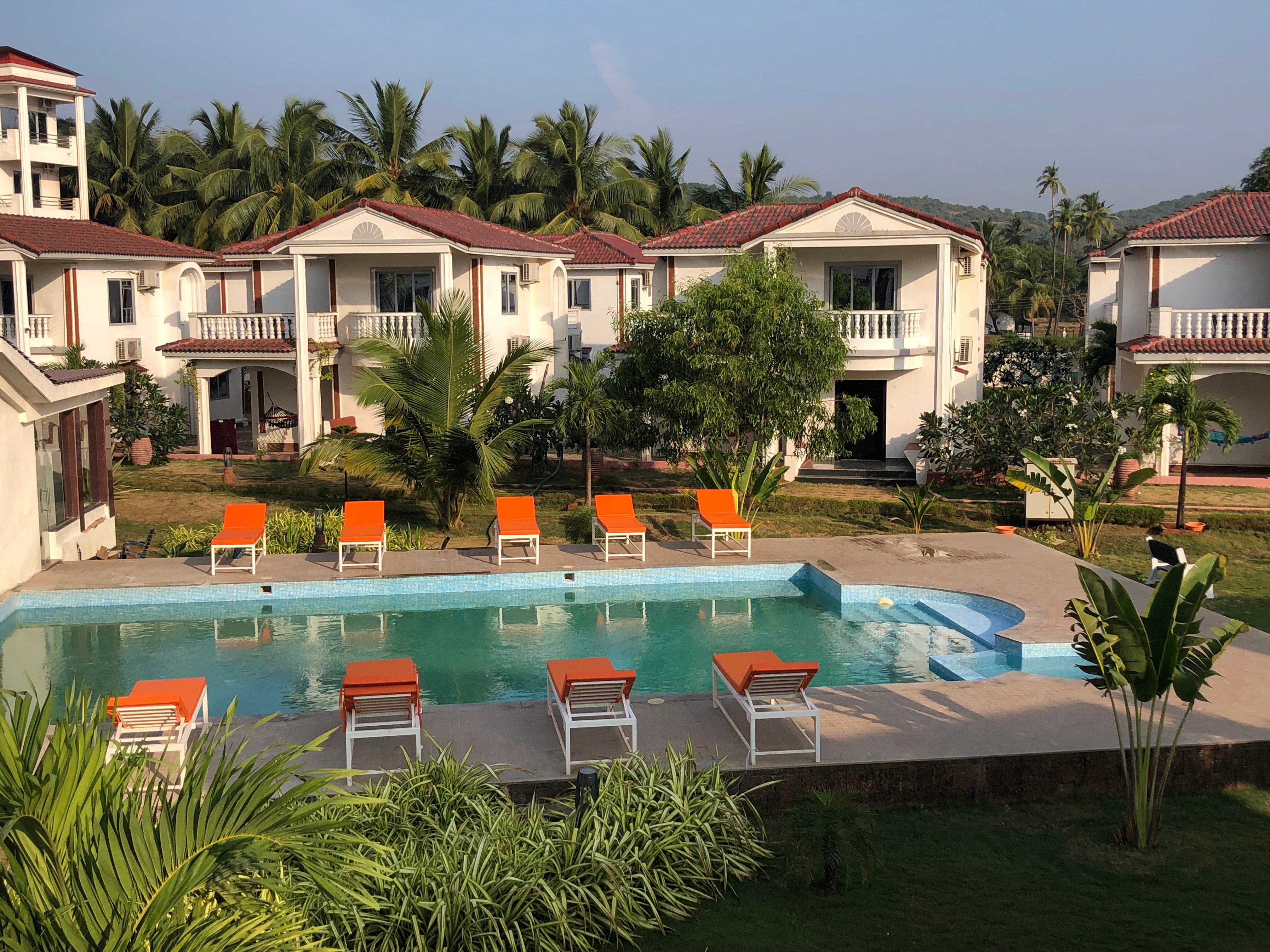 SPAN SUITES AND VILLAS - Tap to explore photos