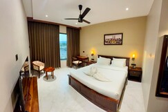 Riviera Hotel & Resort