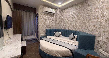 Hotel Krish Villa Room Type - Deluxe Room