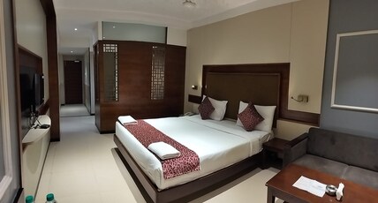 Hotel Lumbinis Grand Room Type - Club Class