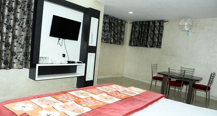 GKS Hotel & Restaurant Room Type - Bedroom 4