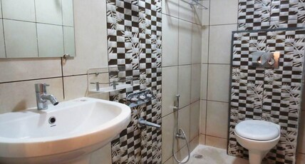 Lake Chill Resort Room Type - Deluxe Cottage with Private Pool 
