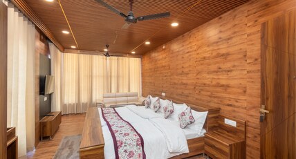 Mountain Villa Mussoorie Room Type - FAMILY ROOM WITH VALLEY VIEW