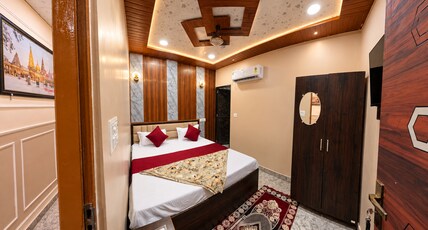 Shiv Baba Paying Guest House Room Type - Classic Double Room
