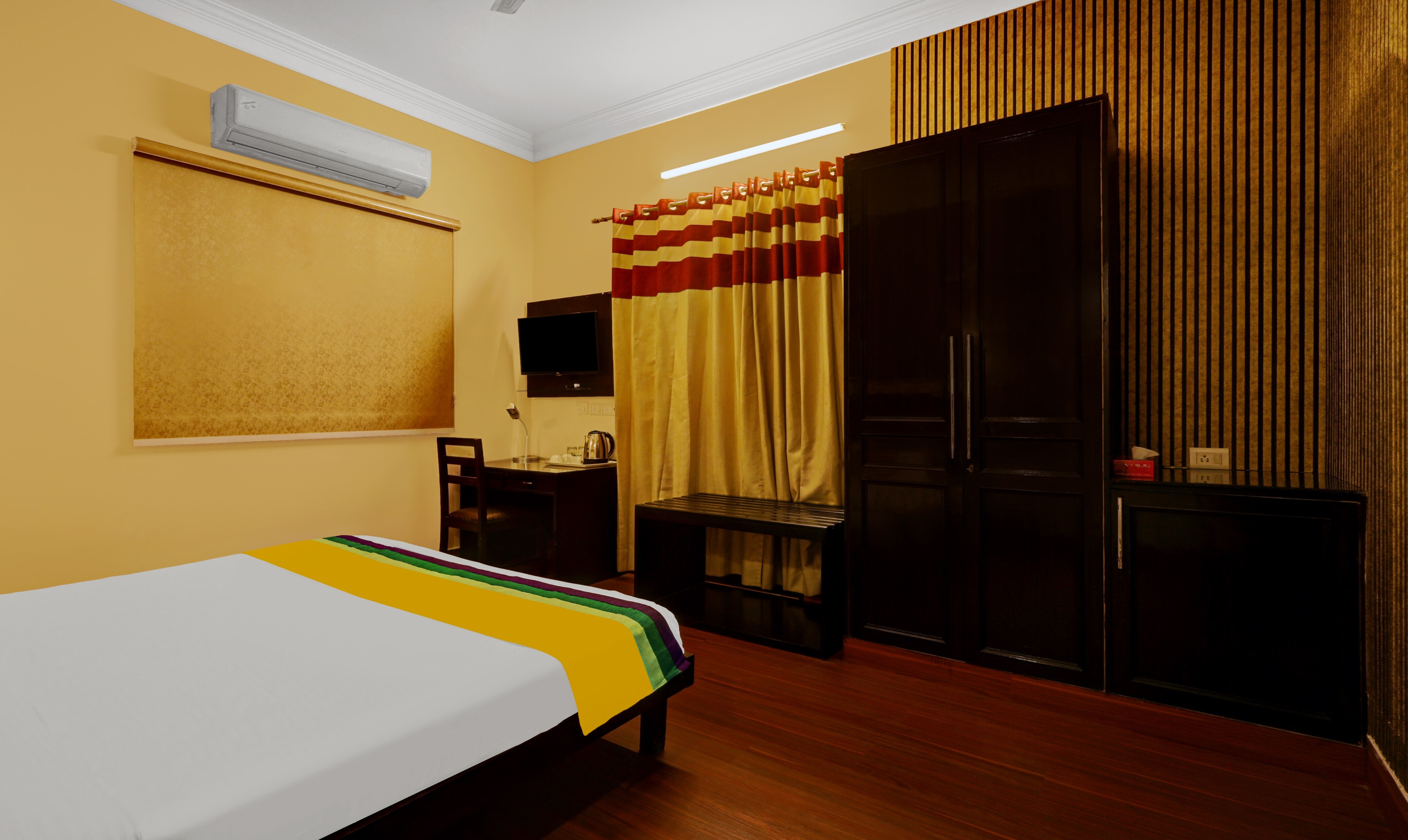 Itsy Hotels Connaught Mews - Tap to explore photos