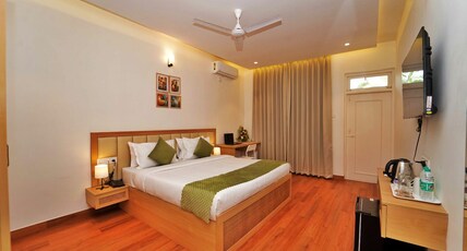 Maashpi Hotel & Resort Room Type - Superior Room with Balcony