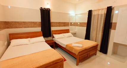 Kutralam Ezhilagam Hotel Room Type - Deluxe Studio Room (A/C) - PAALAI