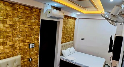 The Bella Guest House Varanasi Room Type - Double Deluxe Room with Private Terrace The Bella Guest House Varanasi Room Type - Double Deluxe Room with Private Terrace
