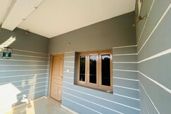 Spacious Family Home near Airport road Hubli