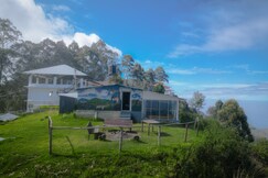 Adventure hike Glasshouse