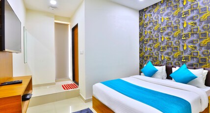 Hotel Shivaay Room Type - Deluxe AC Room