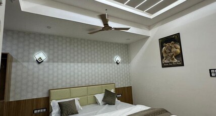 Hotel The Grand Heritage, Junagadh Room Type - King Bed Comfort Room