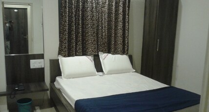 Hotel Lakshmi Grand Room Type - Deluxe Room AC