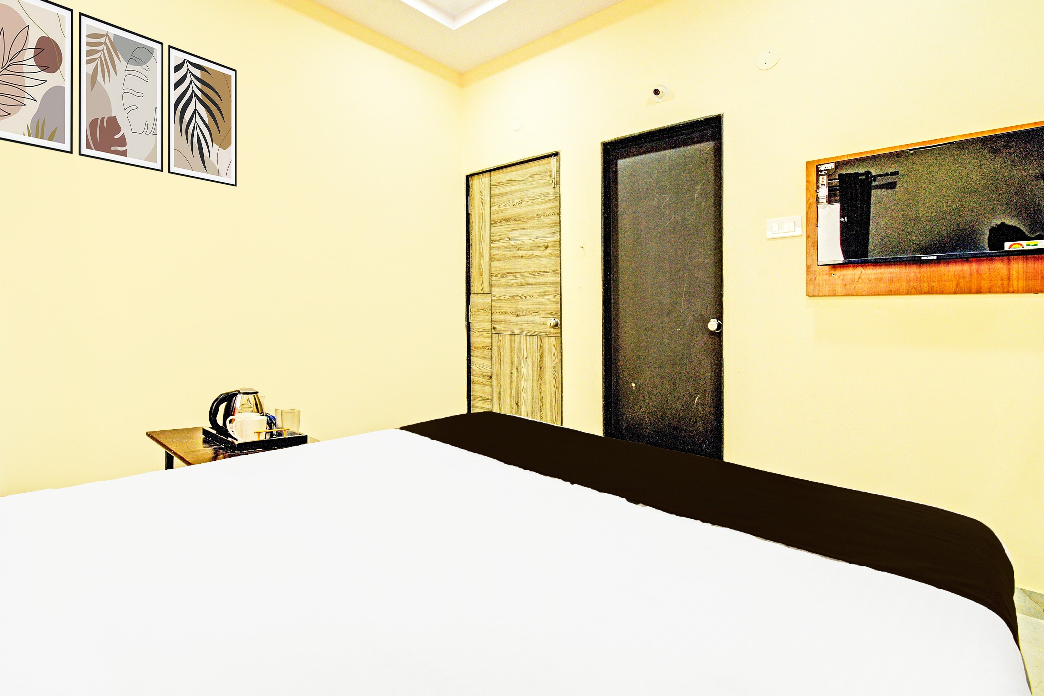 Hotel O Vaishnavi Grand - Tap to explore photos