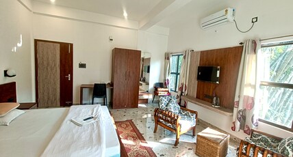 Kingfisher Stop Over Room Type - Super Executive - Top Floor