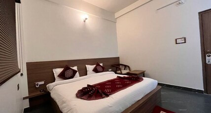 HOTEL APOORVA ROYALE Room Type - ROYALE DELUXE