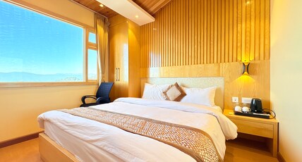 Hotel Aristocrat Darjeeling by Baizus Hotels and Resorts Room Type - Premium Deluxe View Room