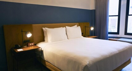 Hotel Julian San Francisco Room Type - Executive Queen Room Accessible