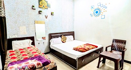 Shurya Home Stay Room Type - Tripple Deluxe Ac Room 