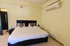 FabHotel Raghukul