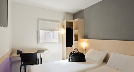 ibis budget Cannes centre ville Room Type - TWIN - Room with twin beds