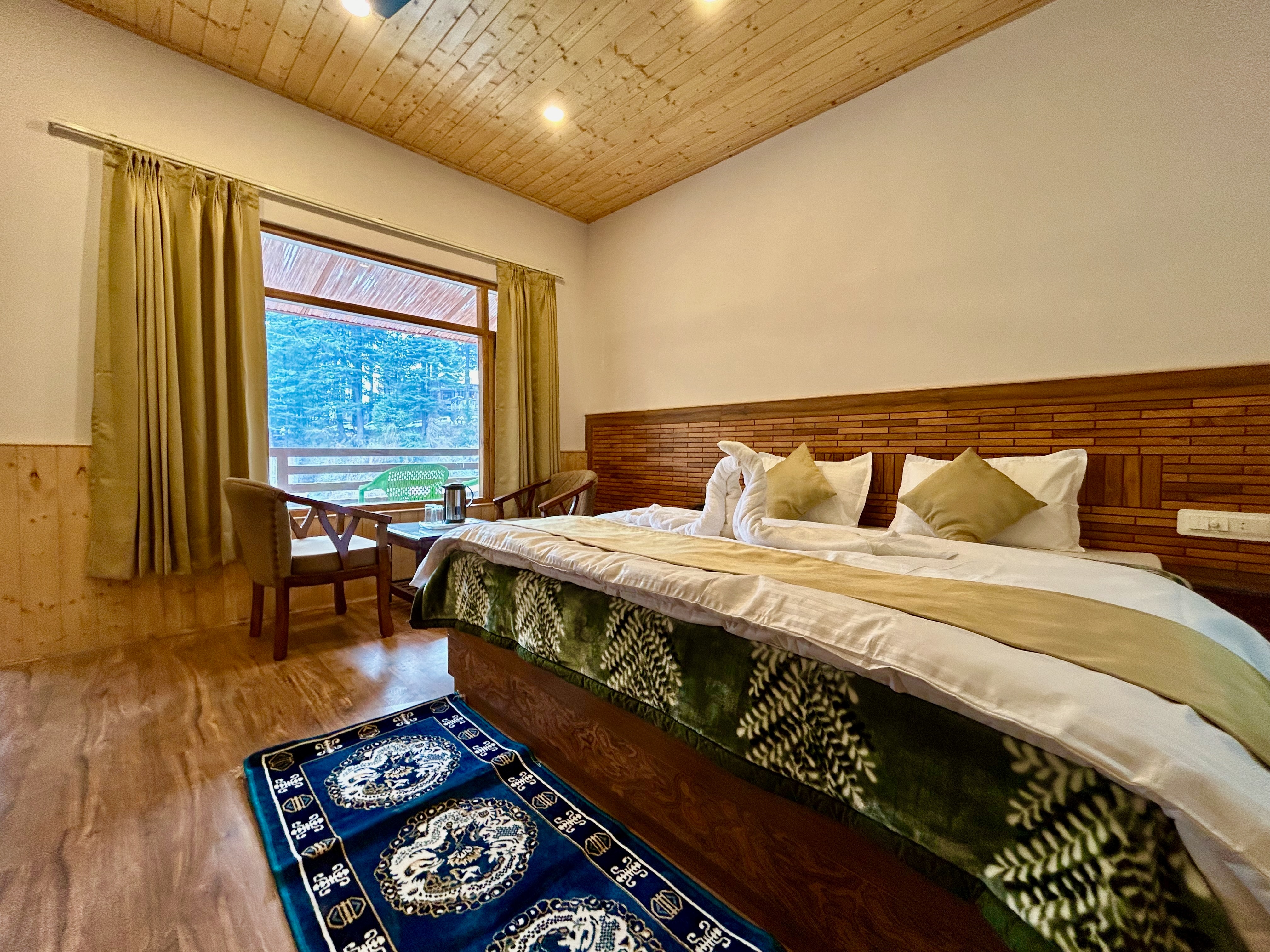 Satkar Residency - Riverside Old Manali - Tap to explore photos