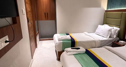Hotel Ruby Room Type - Deluxe Triple AC Room