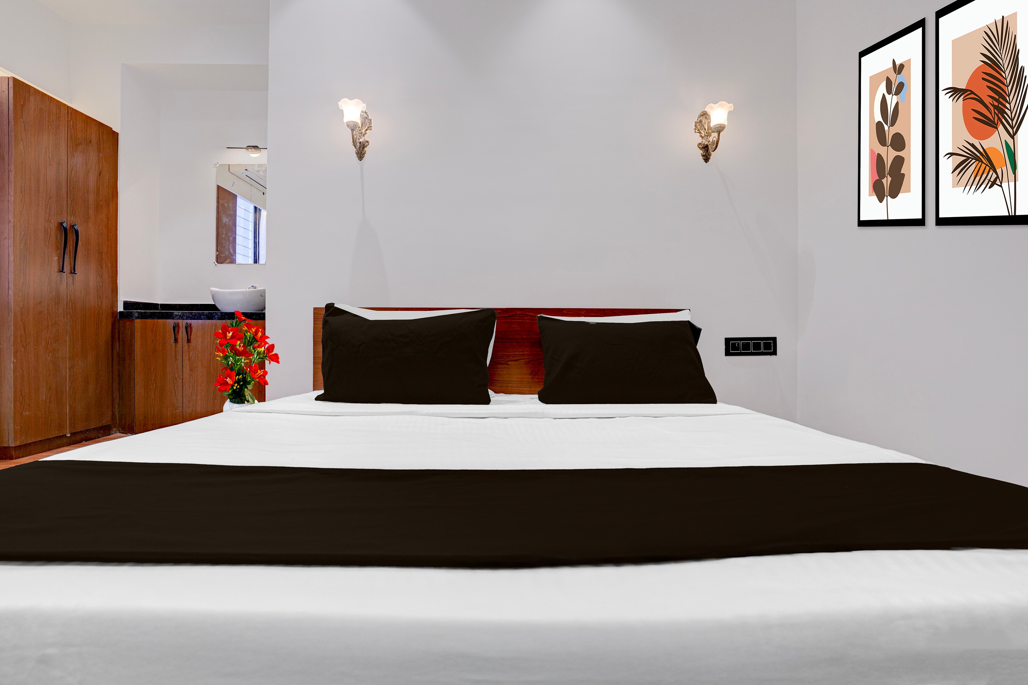 Townhouse Oak Trimurti Hills Nashik Formerly Serene Stay - Tap to explore photos
